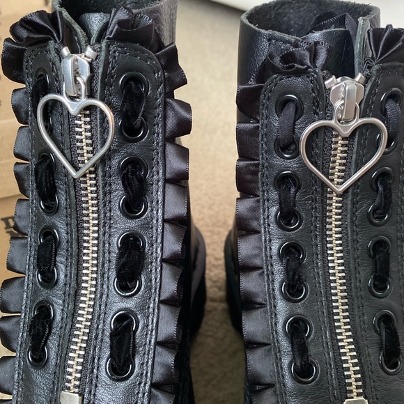 ❌SOLD❌ Dr. Martens x Lazy Oaf Jungle Boots - Picture 3 of 8